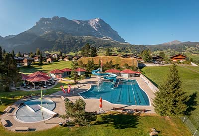 Outdoor pool Hellbach - swimming at the foot of the Eiger north face