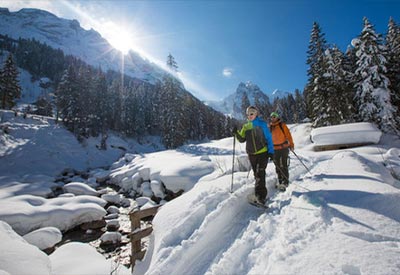 ﻿Schneeschuhmiete beim Chalet Schwarzwaldalp